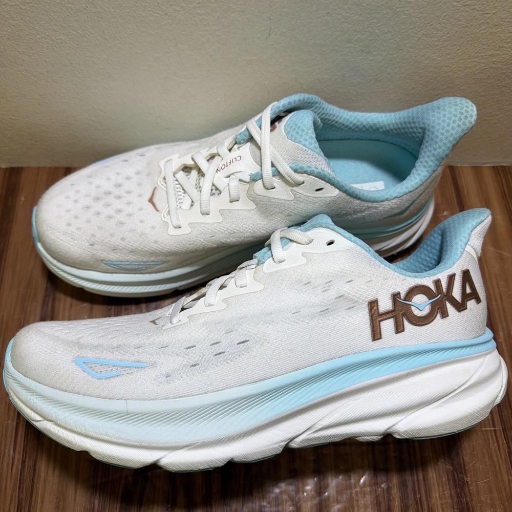 Hoka One One Clifton 9 White Blue Athletic Running Shoes Sneakers Women's 9.5 B - Picture 2 of 11